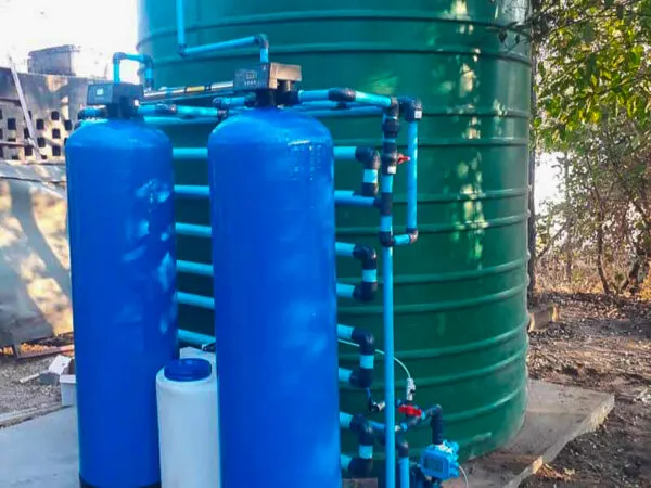 Purification plant installed outdoors